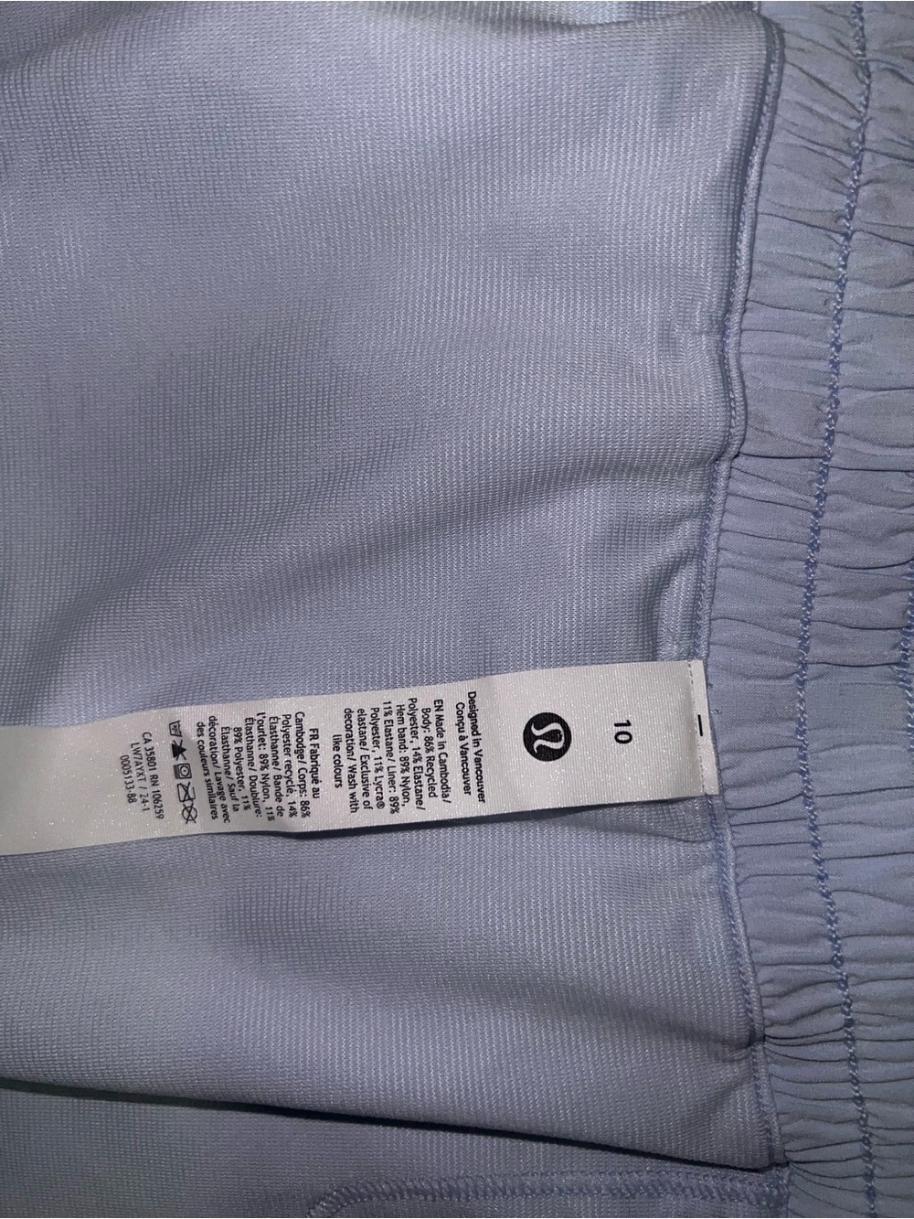 Lululemon Hotty Hot Low-Rise Lined Short 4" size 10 Colour
Blue Linen - Picture 10 of 14